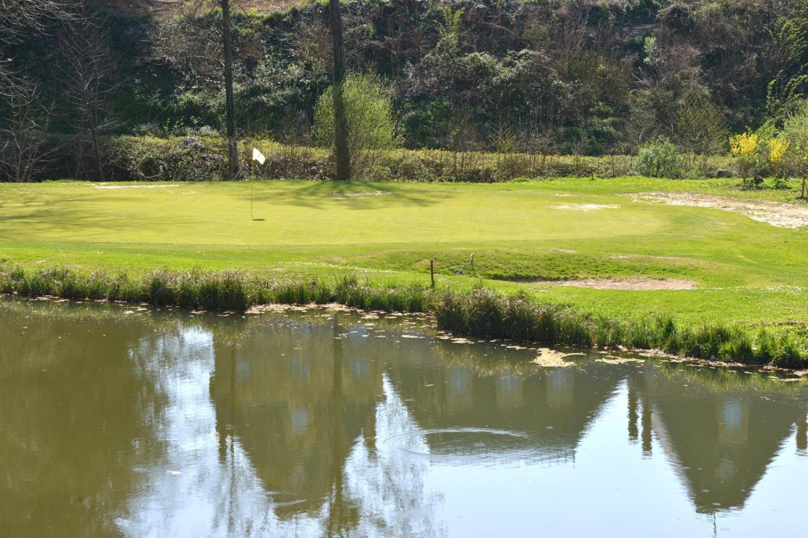 Best Western Golf D'Albon Bagian luar foto